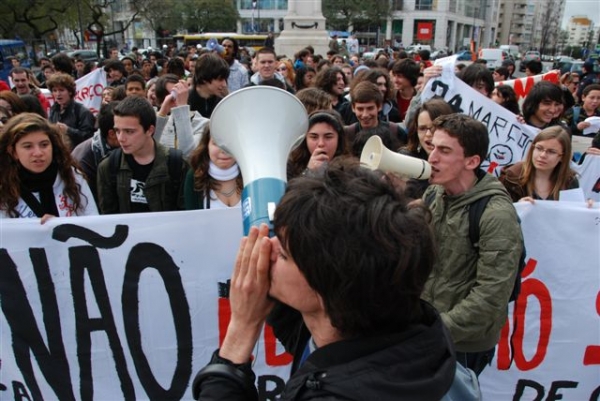 Manifestacao dos estudantes ens. secundario em Lisboa