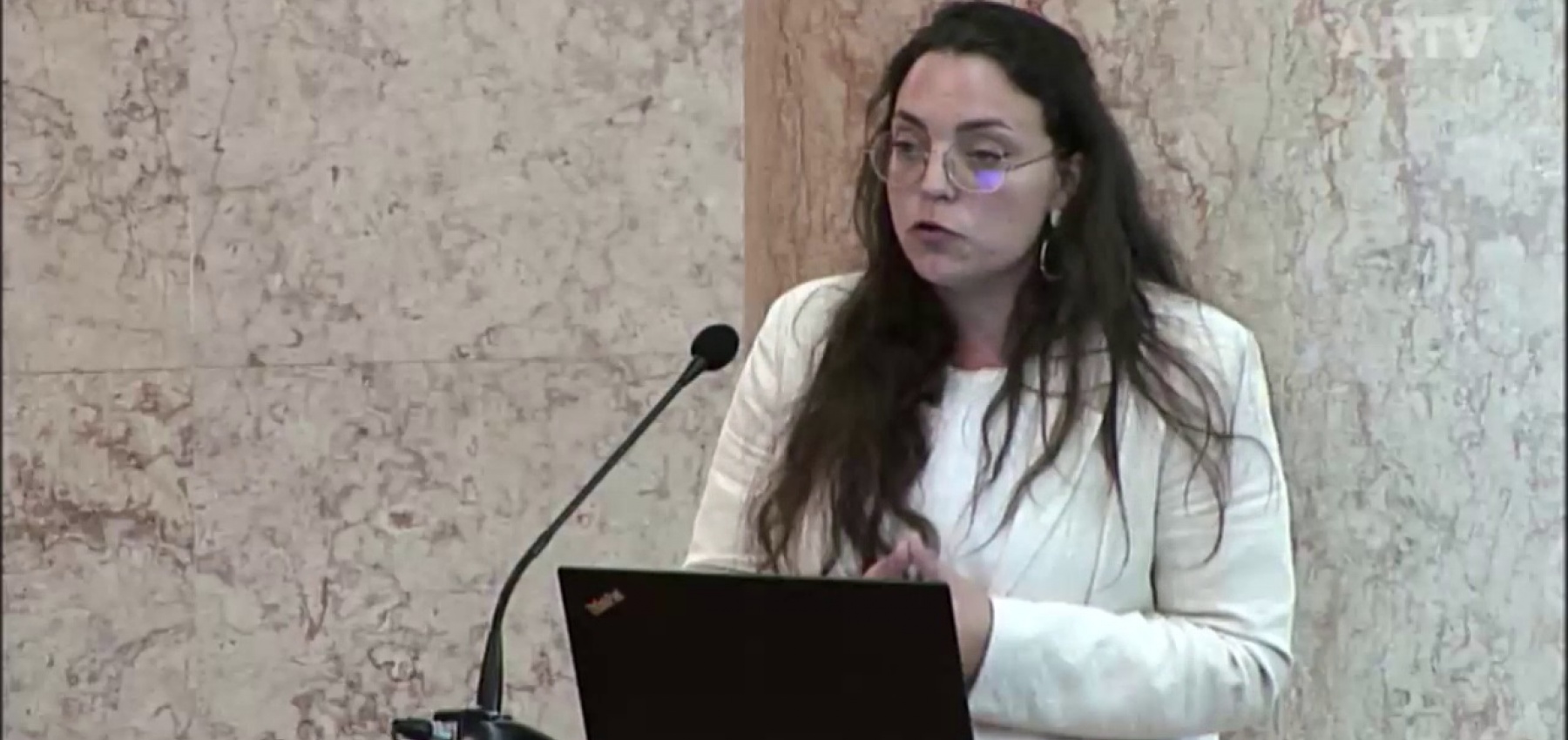 PCP questiona Ministra Adjunta e dos Assuntos Parlamentares