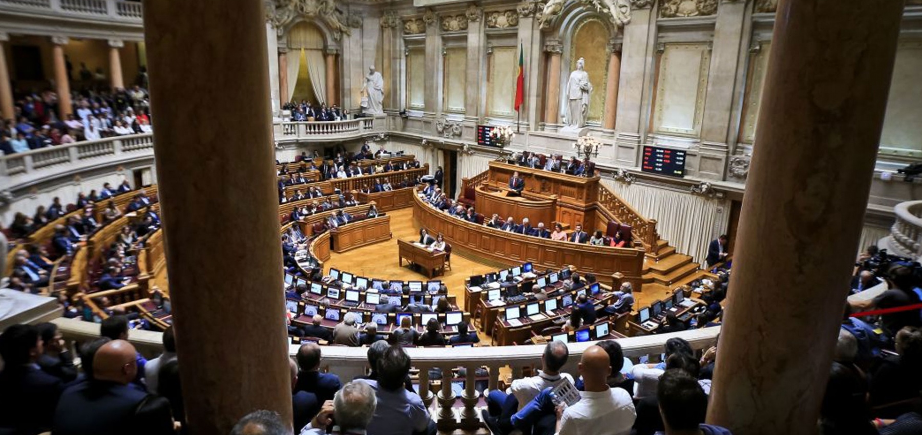 Rejeitar o Programa de Governo de PSD/CDS