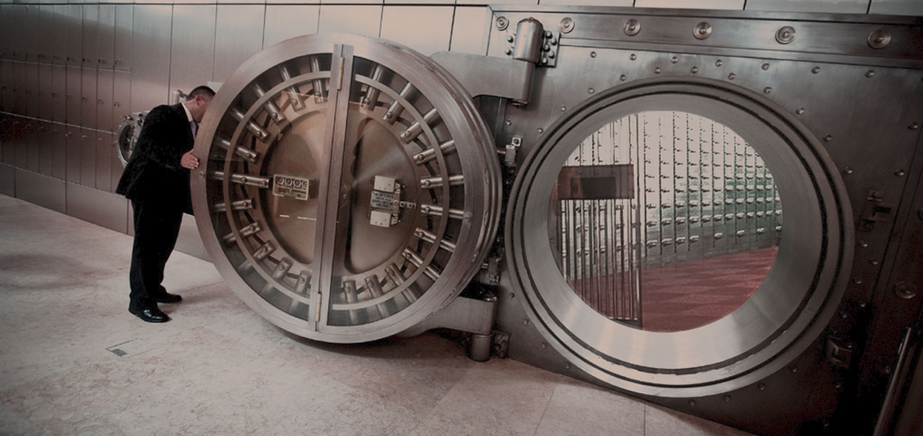 Sistema financeiro e controlo público da banca