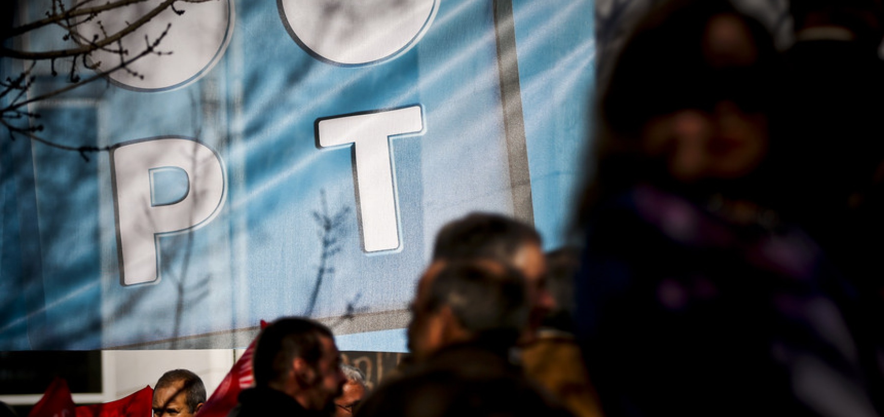 A privatização da PT, a situação dos seus trabalhadores e a concentração e domínio monopolista