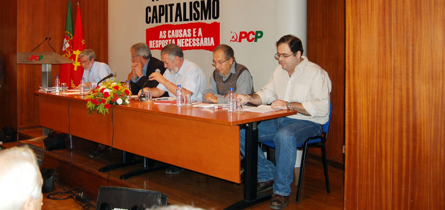 Debate «A crise do Capitalismo - as causas e a resposta necessária»