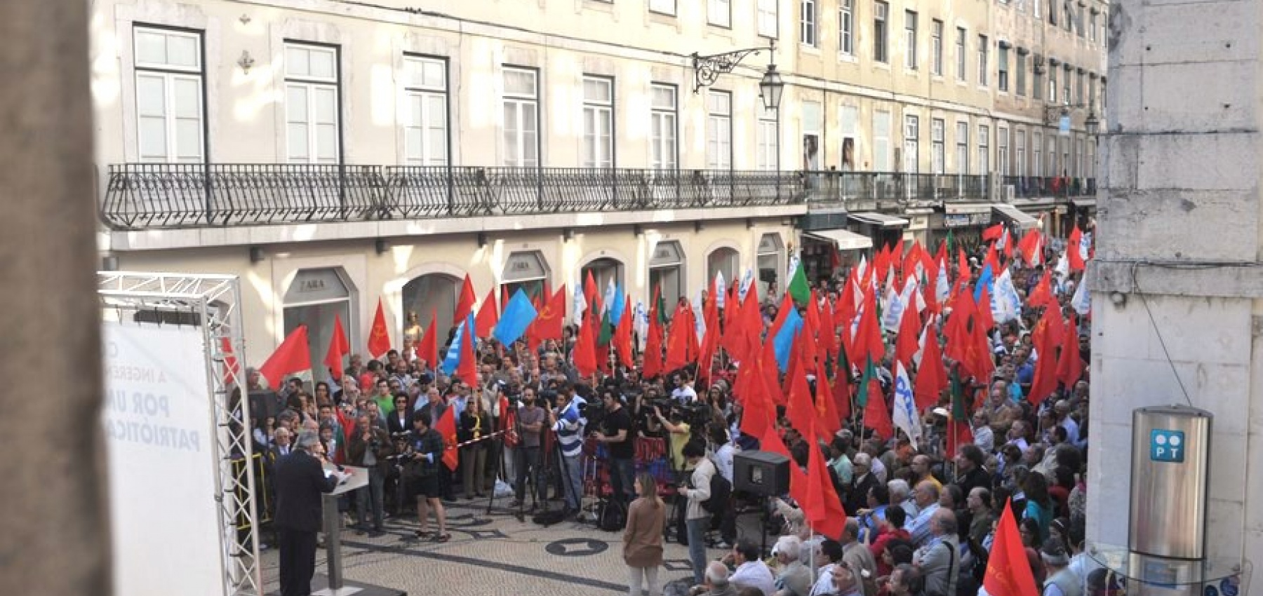 Comício «Contra a ingerência e o desastre. Por uma política patriótica e de esquerda»