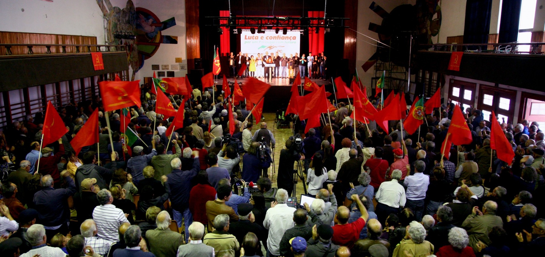 Comício «Luta e Confiança por um Portugal com futuro»