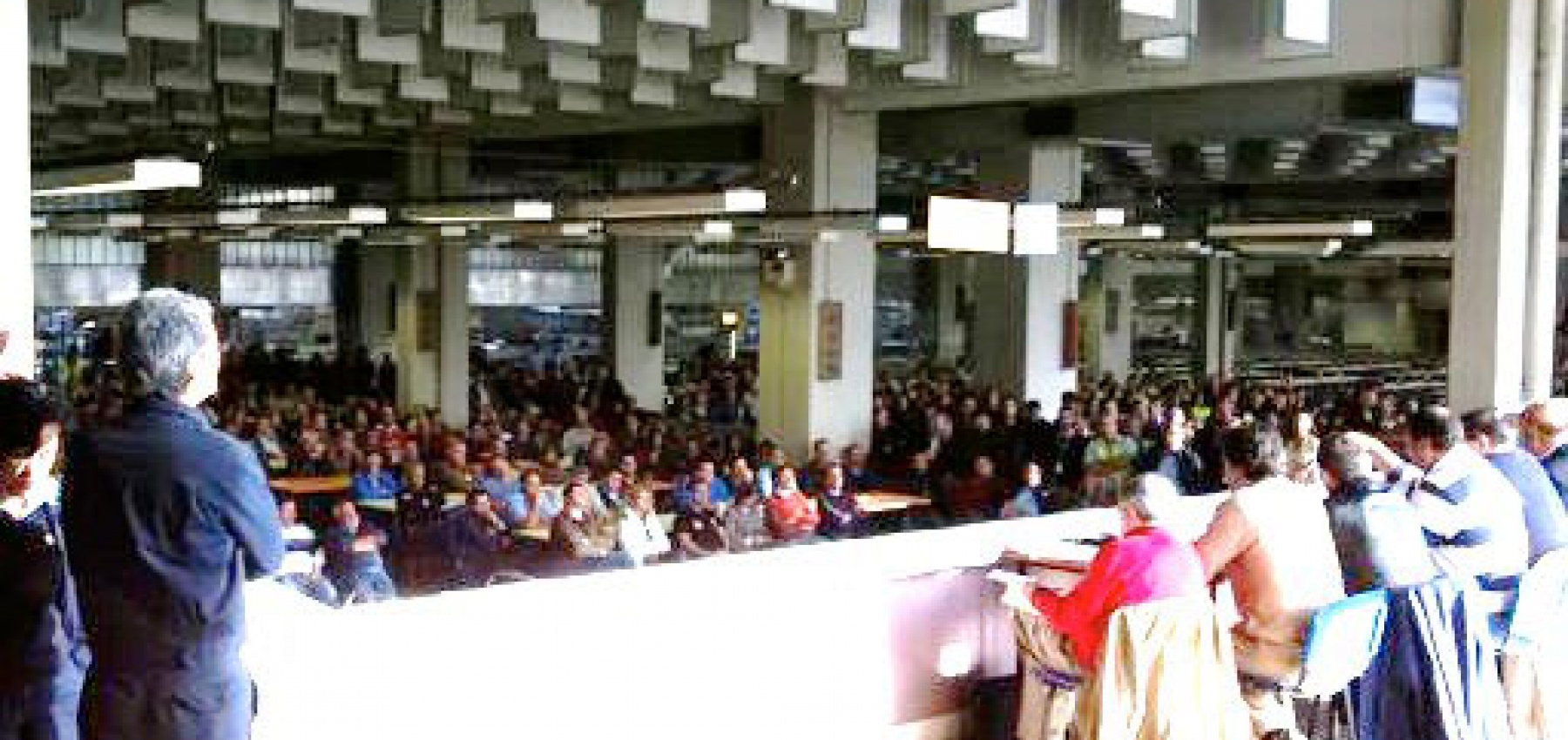 Plenário e concentração de trabalhadores do grupo TAP