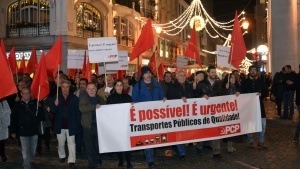 Desfile «Defesa de Transportes Públicos de Qualidade»