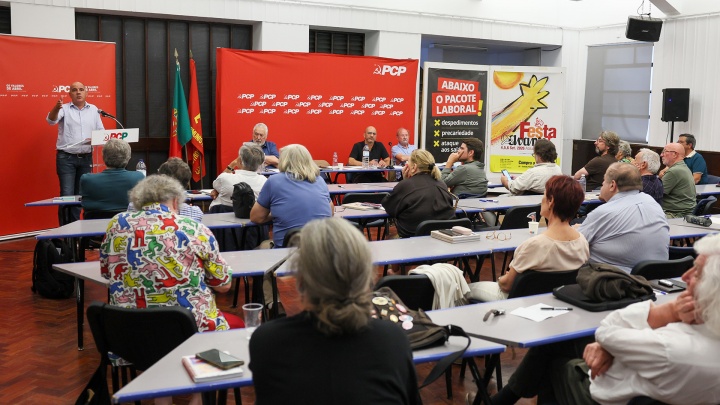 O PCP por uma política ao serviço dos MPME e do desenvolvimento do País