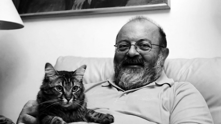Pesar pelo falecimento de José Viale Moutinho