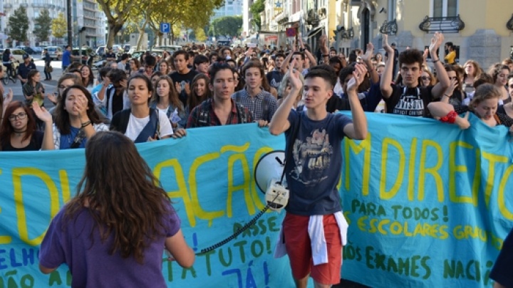 Saudação à luta dos Estudantes do Ensino Secundário e Básico