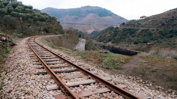 As propostas do PCP face aos objectivos do Governo em torno das infra-estruturas de transportes e logística