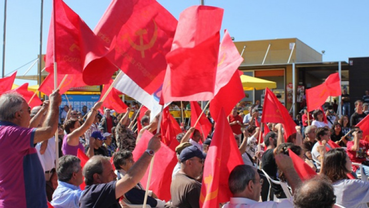Comícios no Porto: Fazer Frente com o PCP