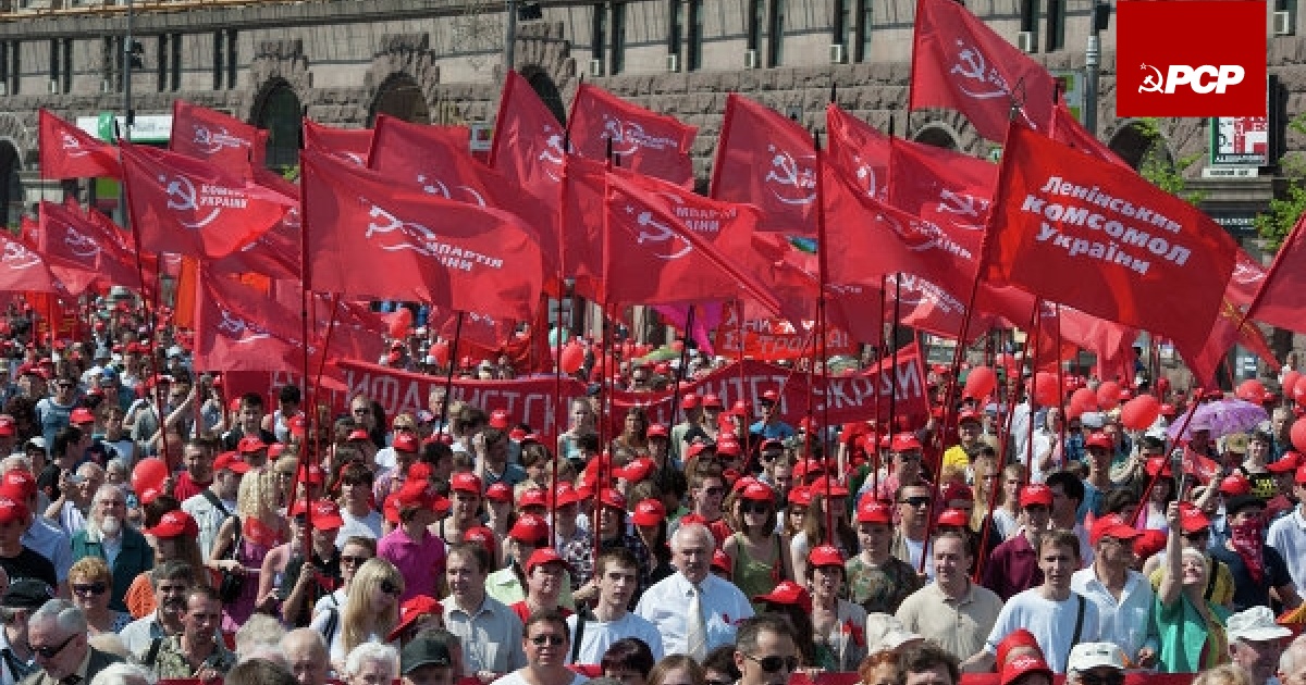 Sobre a decisão de ilegalização do Partido Comunista da Ucrânia