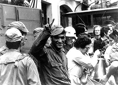 Apoio do povo ao MFA