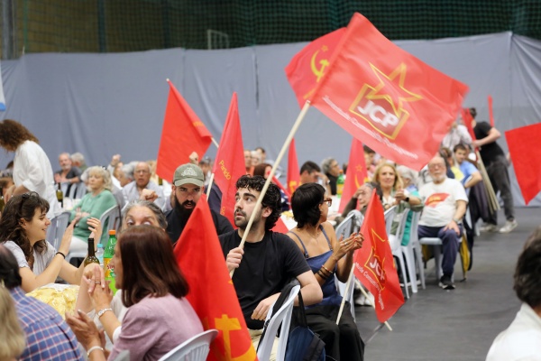 Almoço comemorativo do 25 de Abril em Loures
