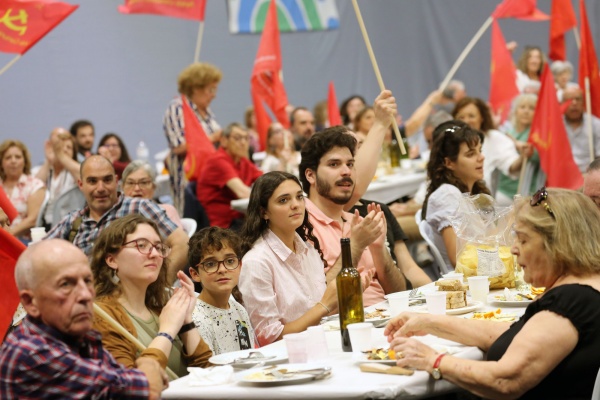 Almoço comemorativo do 25 de Abril em Loures