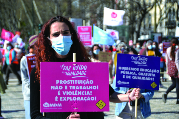 Combative journey of Portuguese women