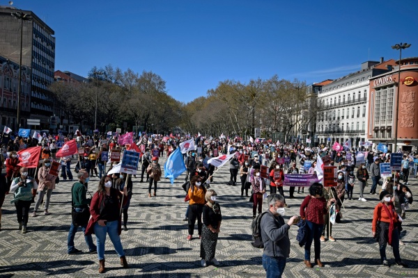Combative journey of Portuguese women