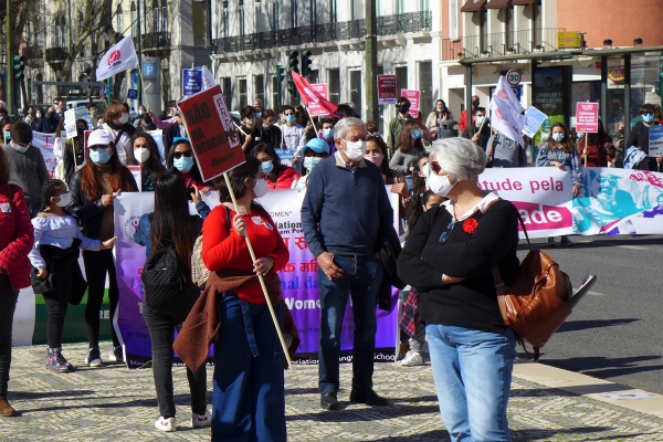 Combative journey of Portuguese women