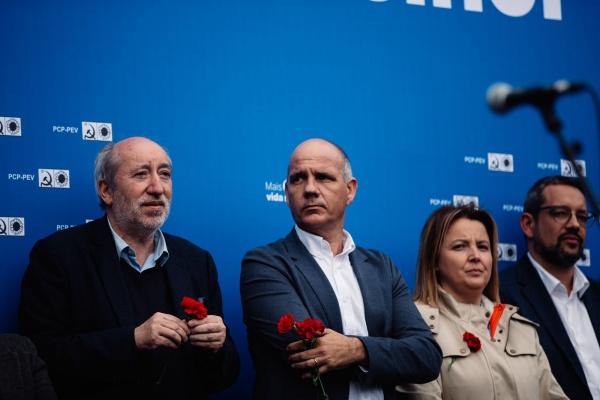 Comício CDU enche Rossio