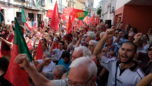 Comício em Almada