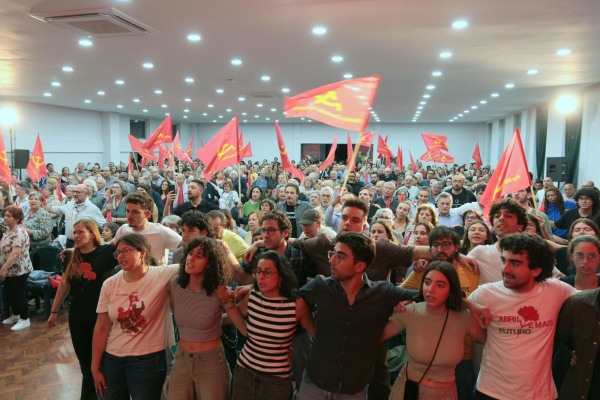 Comício em Queluz