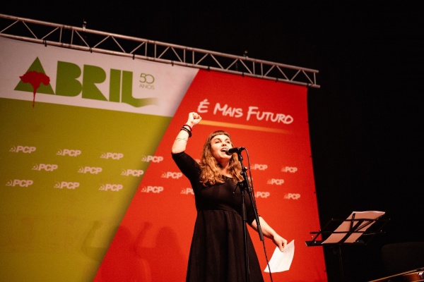 Comício «Força de Abril. A coragem de sempre!»