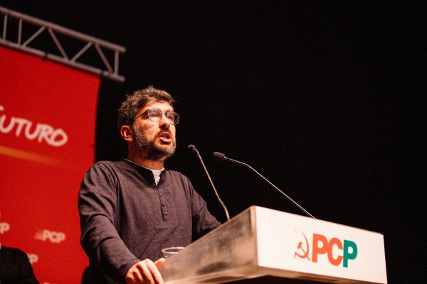 Comício «Força de Abril. A coragem de sempre!»