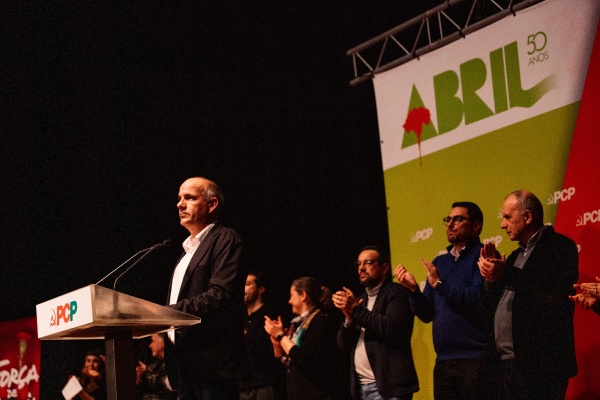 Comício «Força de Abril. A coragem de sempre!»