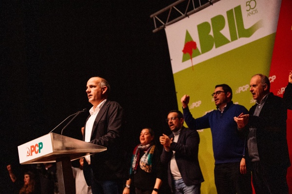 Comício «Força de Abril. A coragem de sempre!»
