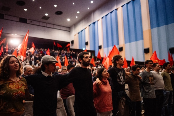 Comício «Força de Abril. A coragem de sempre!»