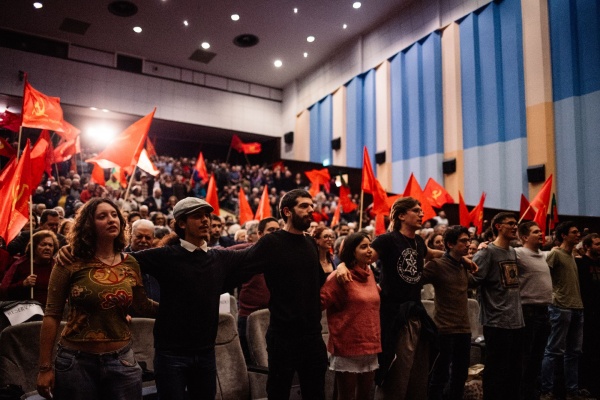 Comício «Força de Abril. A coragem de sempre!»