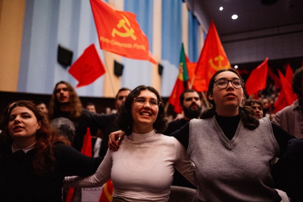 Comício «Força de Abril. A coragem de sempre!»