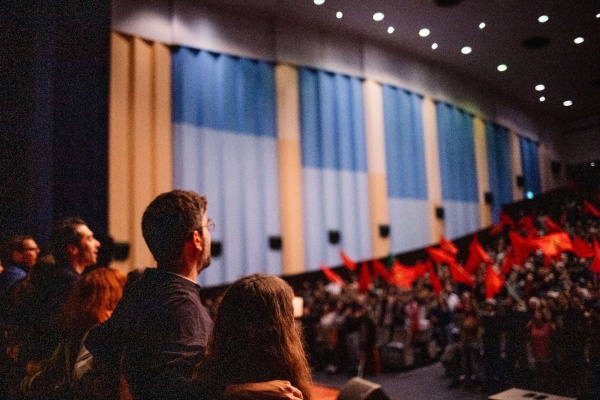 Comício «Força de Abril. A coragem de sempre!»