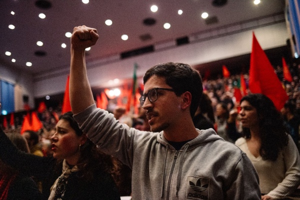 Comício «Força de Abril. A coragem de sempre!»