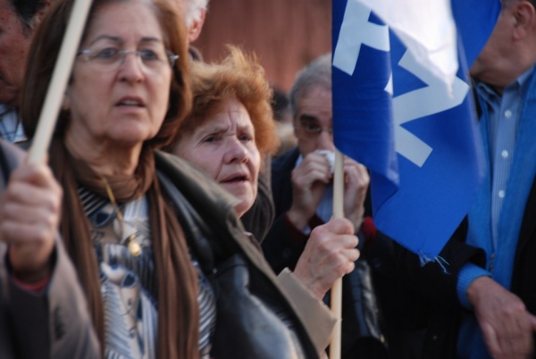 Concentração contra a agressão imperialista à Líbia