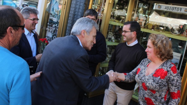 Contacto com a população no Funchal