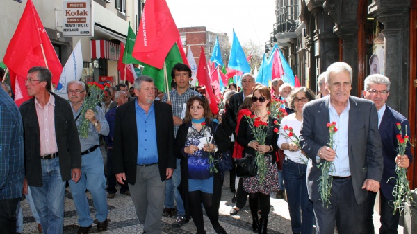 Contacto com a população no Funchal