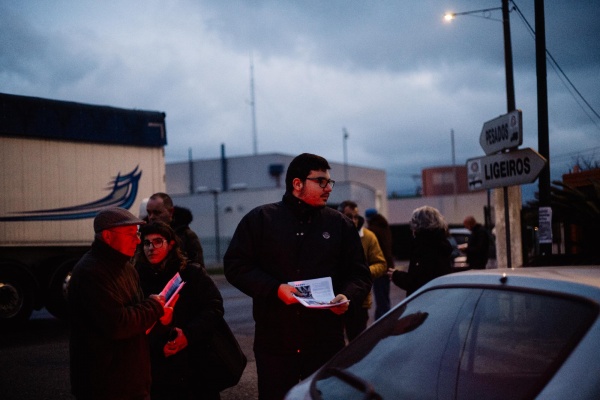 Contacto com os trabalhadores da Matutano