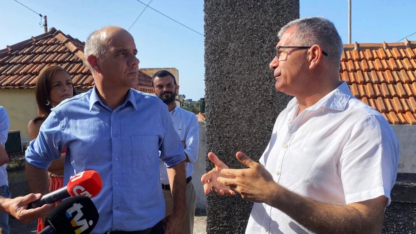 Contacto com trabalhadores e população no Funchal