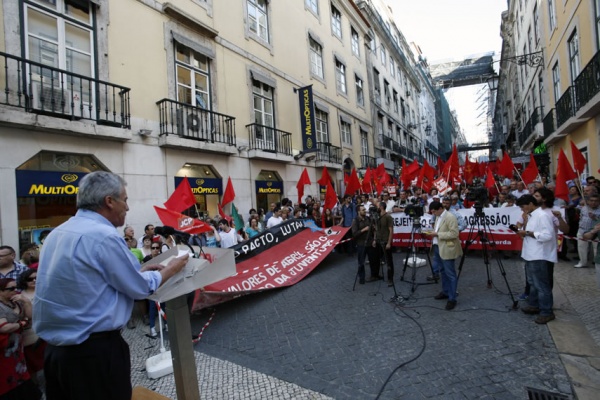 Desfile-Comício do PCP "É tempo de dizer basta"