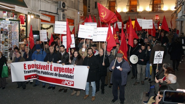Desfile «Defesa de Transportes Públicos de Qualidade»