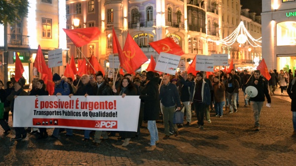 Desfile «Defesa de Transportes Públicos de Qualidade»
