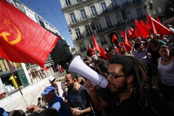 Desfile do PCP «Dissolução da Assembleia da República. Eleições Antecipadas» - Lisboa
