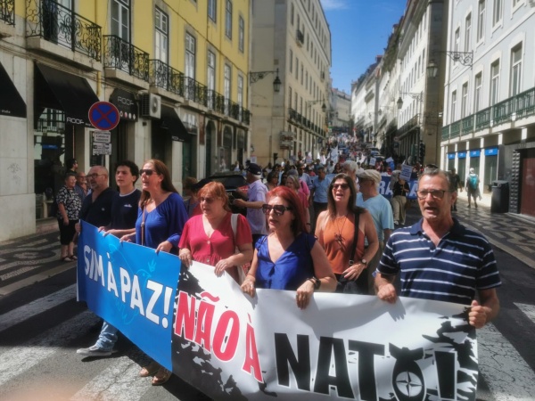 Desfile «Parar a guerra - Dar uma oportunidade à paz», Lisboa