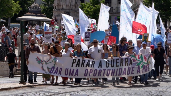 Desfile «Parar a guerra - Dar uma oportunidade à paz», Lisboa