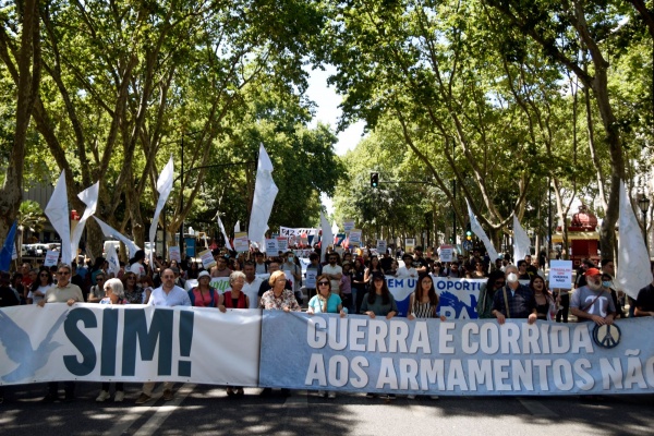 Parade "Yes to Peace! No to war and the arms race», Lisbon