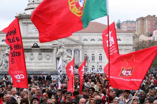 Desfile popular comemorativo do 41º aniversário do 25 de Abril