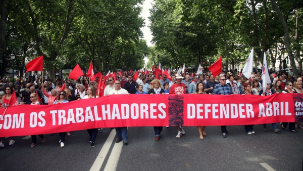 Desfile Popular comemorativo do 43.º aniversário do 25 de Abril