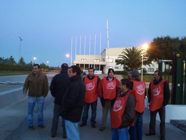 piquete na Karmann Ghia em Vendas Novas