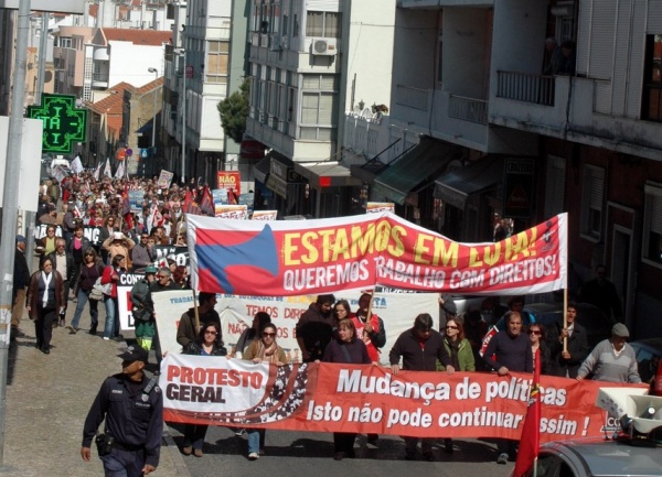 Manifestação em Almada
